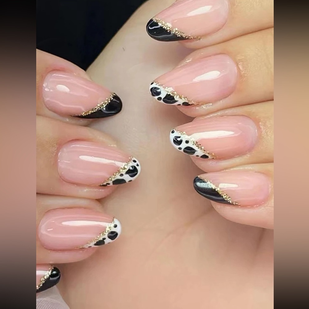 24pcs Long Almond Black and White Print Press On Nail Set❤️